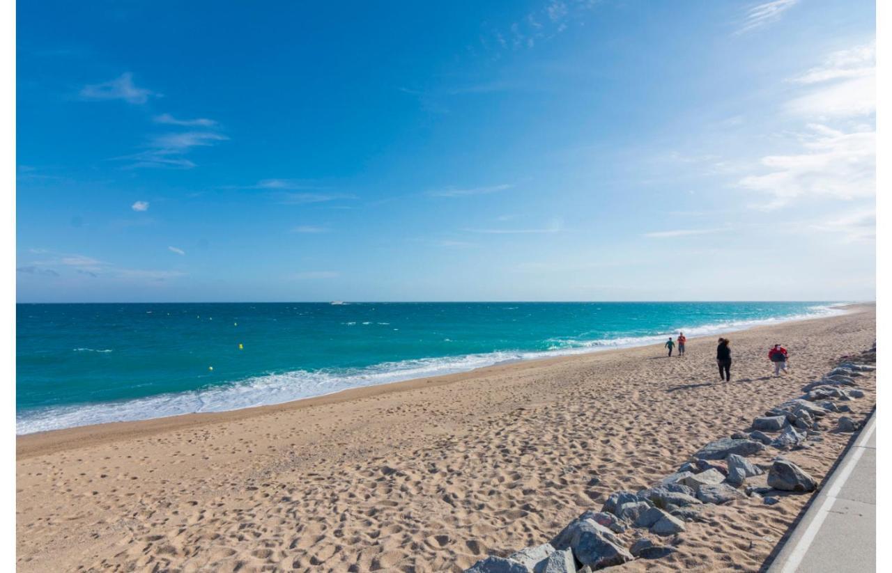 Homeholidaysrentals Salvador Pineda de Mar Ngoại thất bức ảnh
