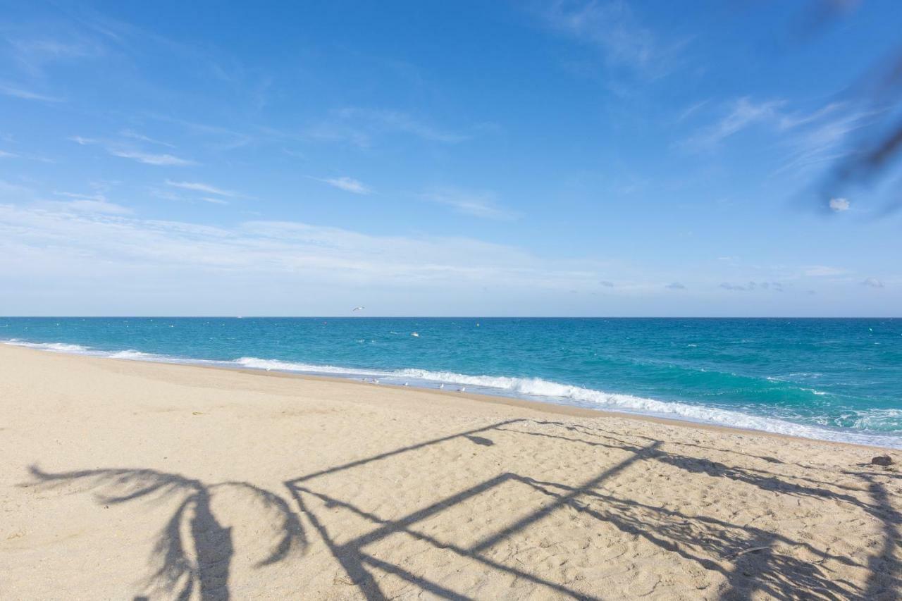 Homeholidaysrentals Salvador Pineda de Mar Ngoại thất bức ảnh