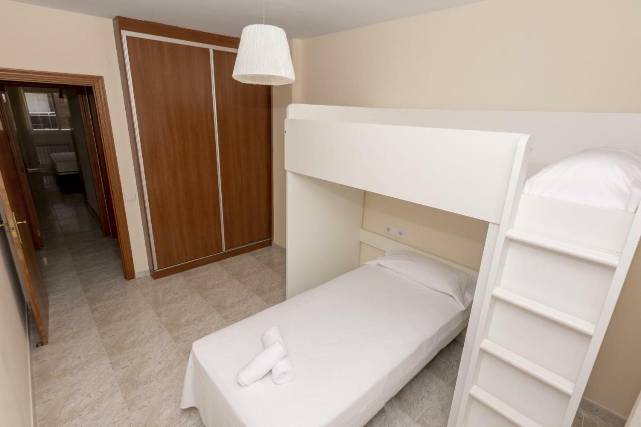 Homeholidaysrentals Salvador Pineda de Mar Ngoại thất bức ảnh