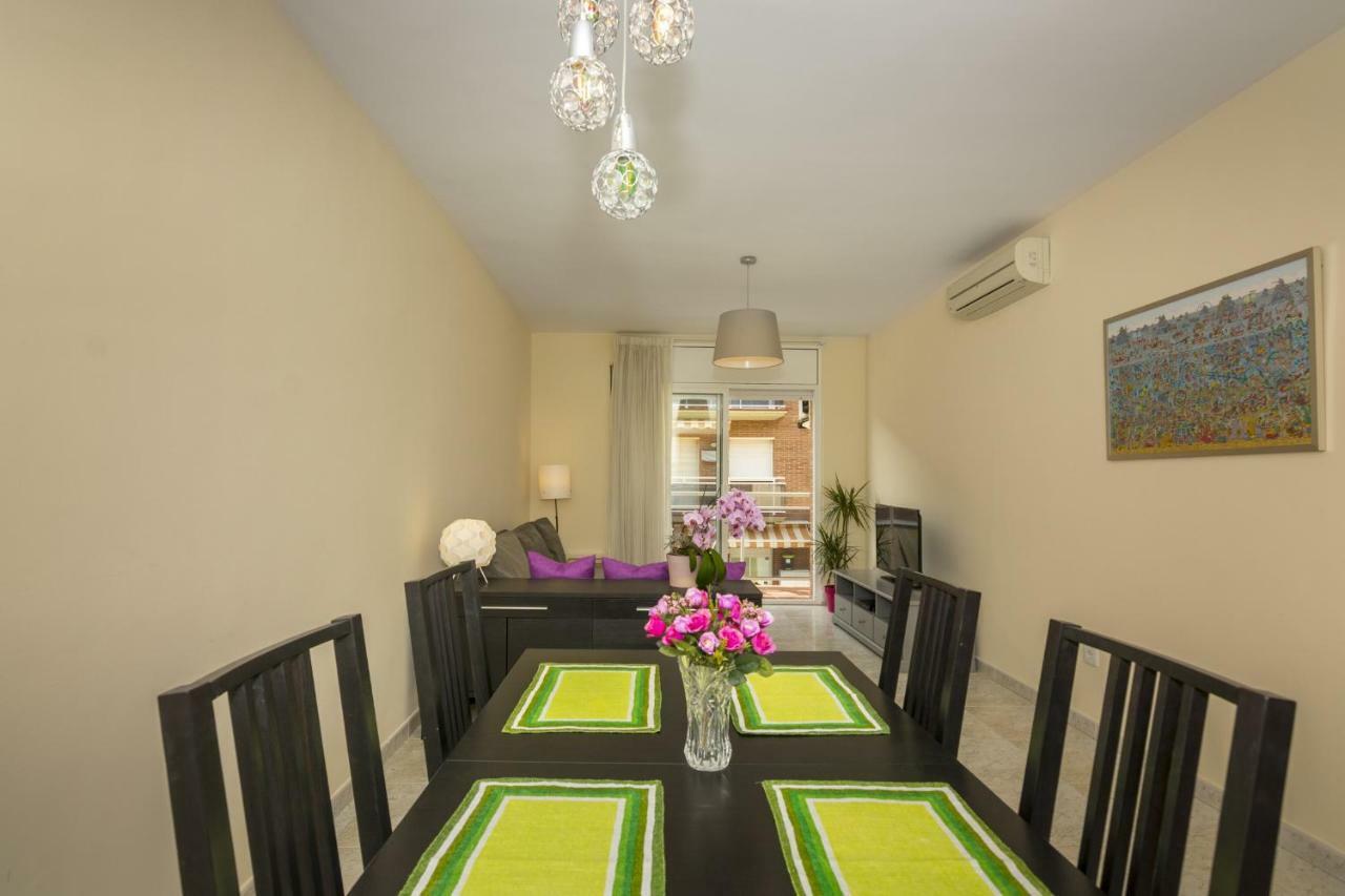 Homeholidaysrentals Salvador Pineda de Mar Ngoại thất bức ảnh