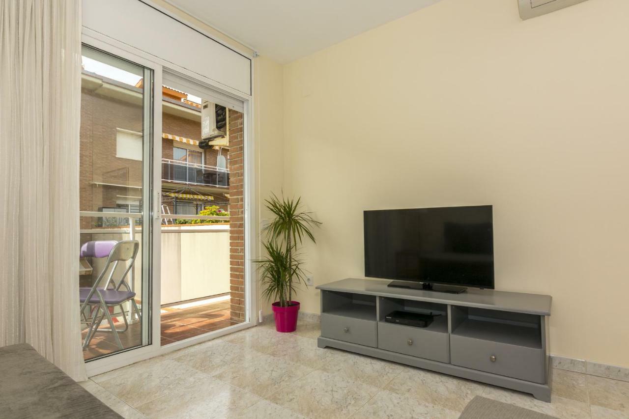 Homeholidaysrentals Salvador Pineda de Mar Ngoại thất bức ảnh